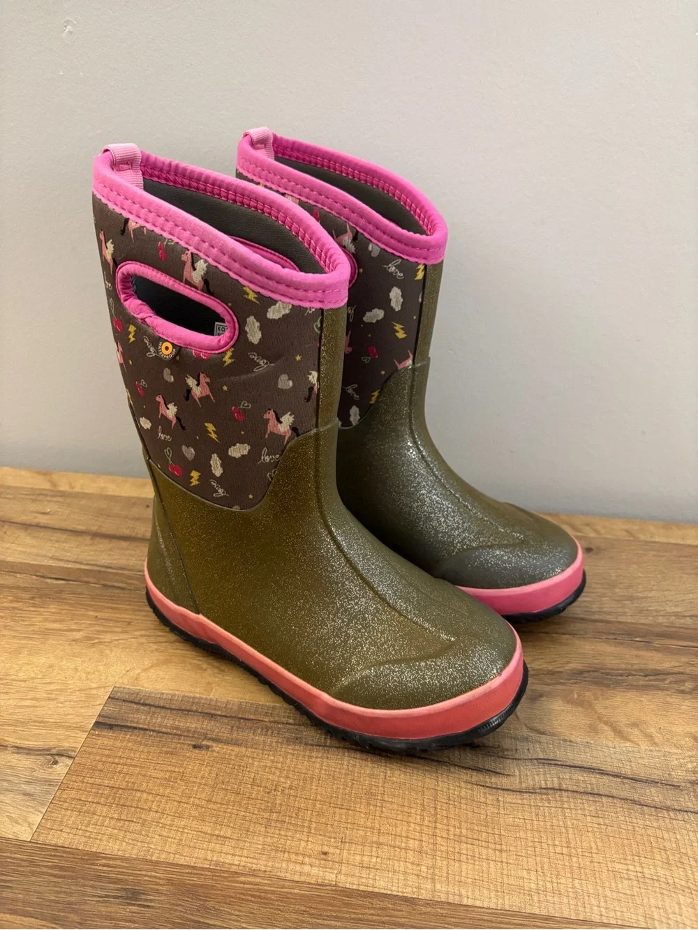 Bogs Pegasus Classic Insulated Waterproof Winter Snow Boots Green Pink